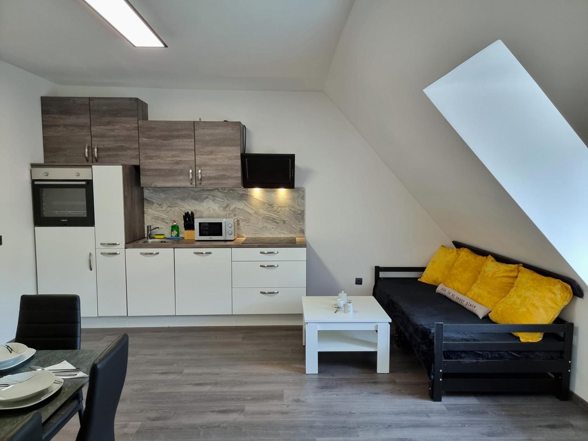 Rentcenter79 Lägenhet Sankt Peter-Freienstein Exteriör bild